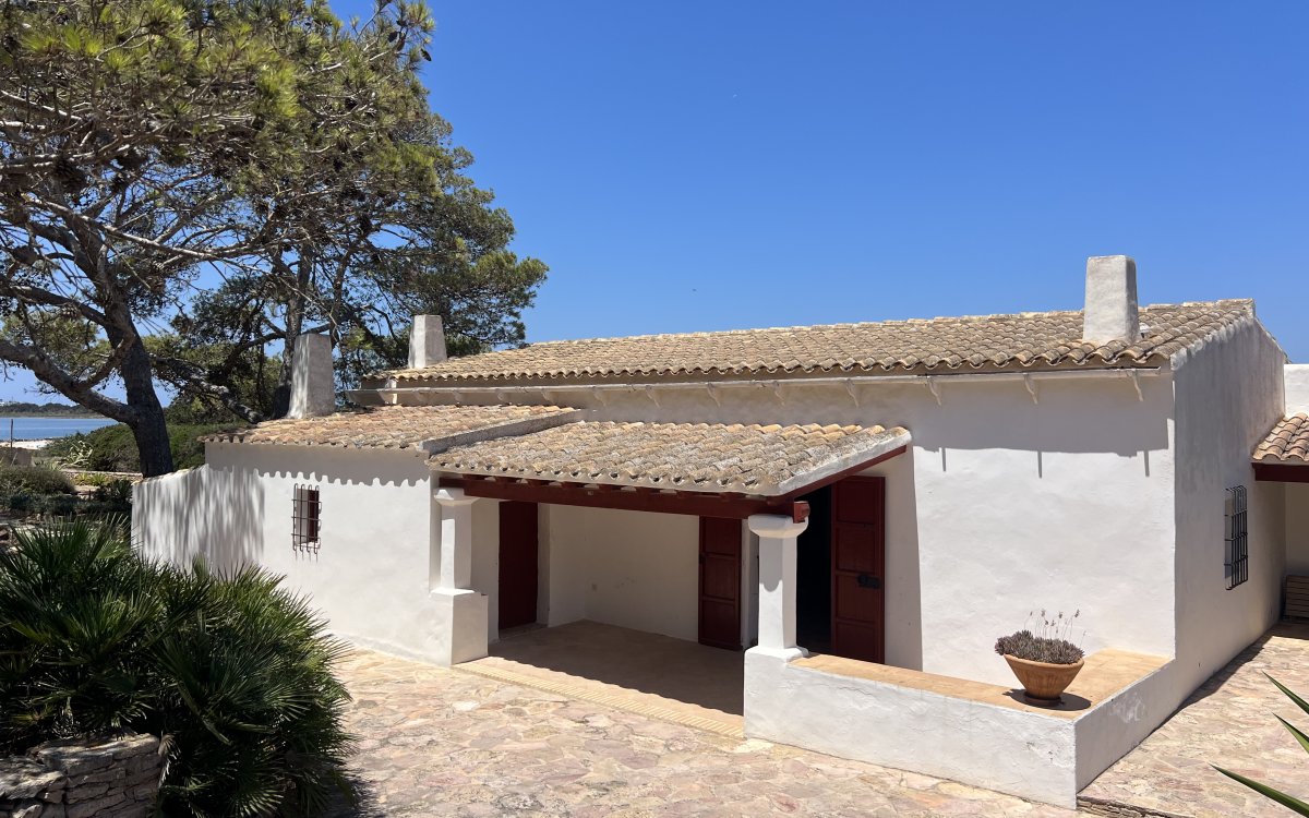 AUTENTICITAT MEDITERRÀNIA AMB VISTES EXCLUSIVES