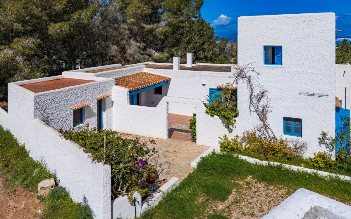 EXCLUSIVA PROPIETAT AMB VISTES PANORÀMIQUES A PORTO-SALÈ