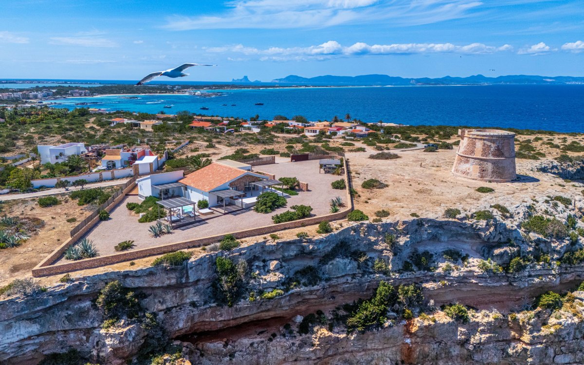 PRIMERA LINEA SOBRE EL MEDITERRANEO EN PUNTA PRIMA