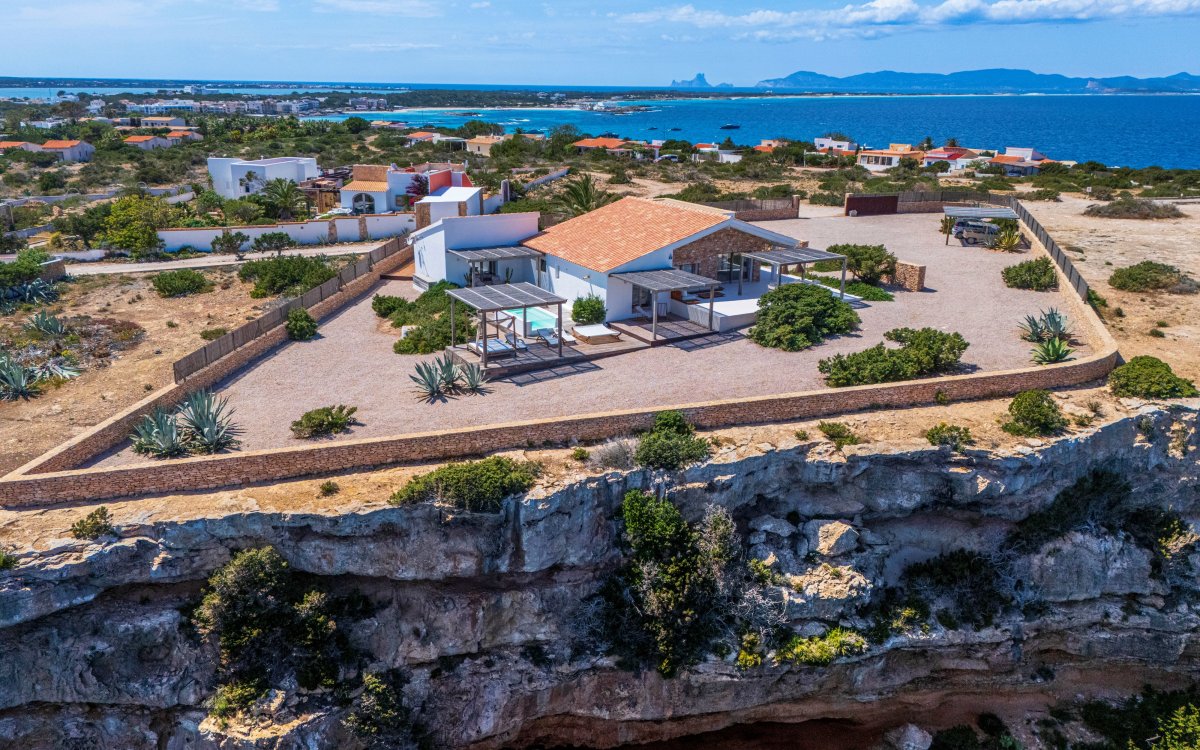 PRIMERA LINEA SOBRE EL MEDITERRANEO EN PUNTA PRIMA